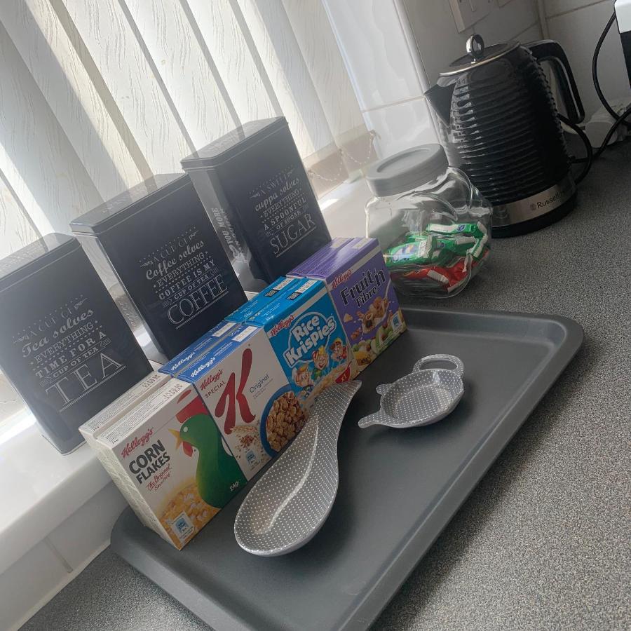 Be My Guest Liverpool - Ground Floor Apartment With Parking 外观 照片