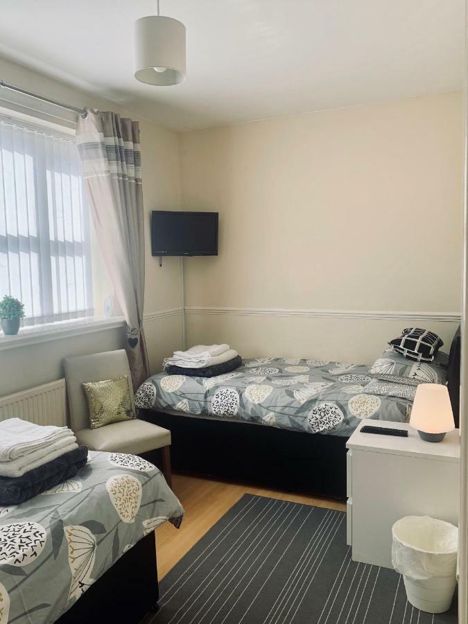 Be My Guest Liverpool - Ground Floor Apartment With Parking 外观 照片